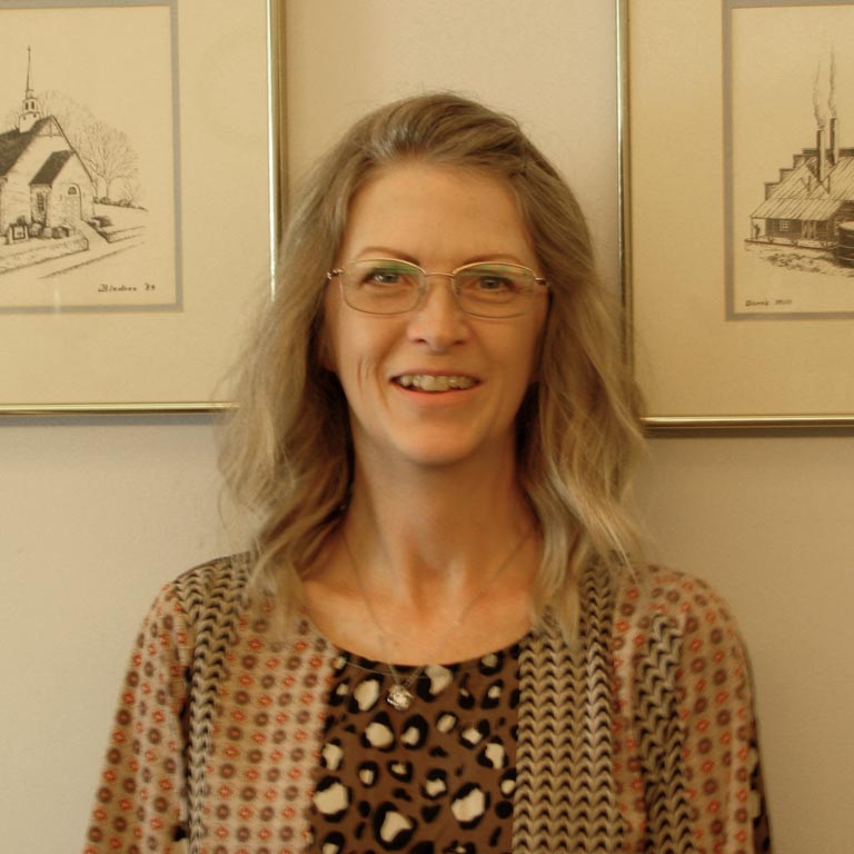 Deputy Clerk / Treasurer Michelle Chambers Town of McCormick